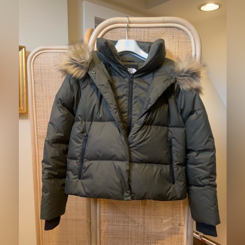 The North Face® Olive Dealio Down Short Jacket XS